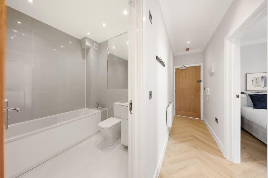 Pleasing 2Bed Flat 10Min To Wimbledon Tennis Court Londres Exterior foto